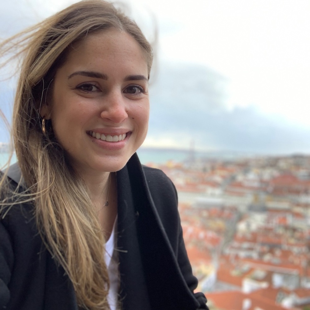 Meet your Posher, Alexandra